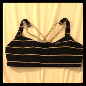 Lululemon Free To Be sports bra - size 8
